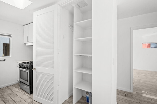 Large Kitchen Pantry - 1753 16th St