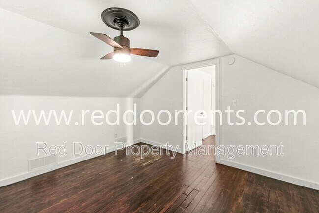 Building Photo - 957 Woodhill Dr