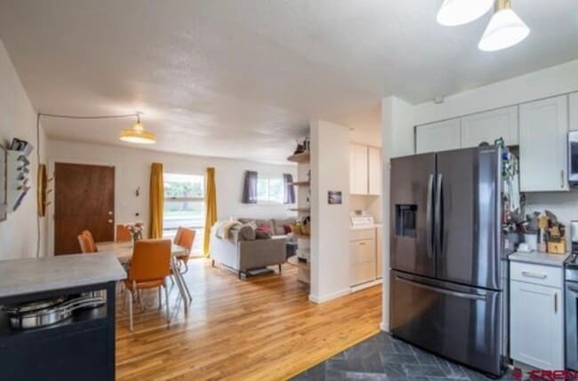 Building Photo - 2604 Columbine Dr