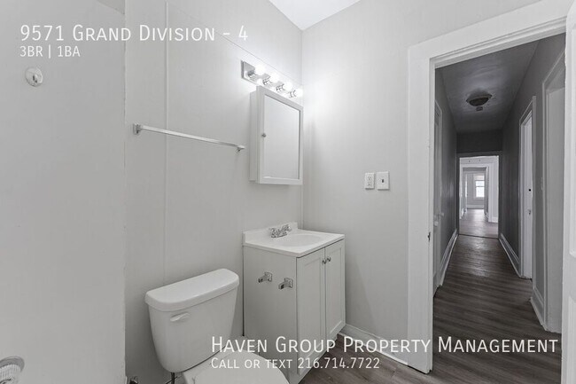 Building Photo - 9571 Grand Division Ave