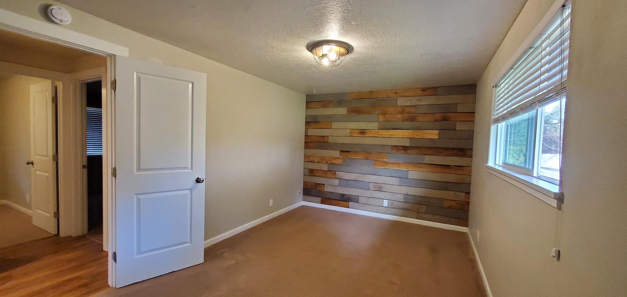 Building Photo - 5515 NE 41st Ave