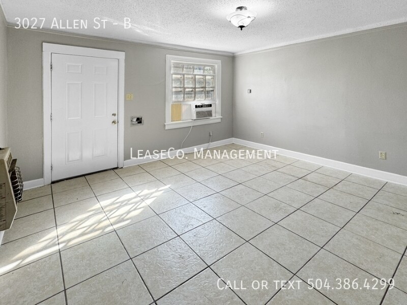 Building Photo - 3027 Allen St