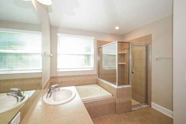 Building Photo - 3752 Olde Lanark Dr