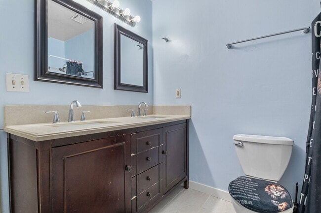 Building Photo - 4160 S Oak Meadows Dr