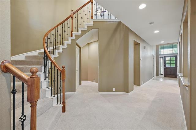 Building Photo - 918 Highland Hills Dr