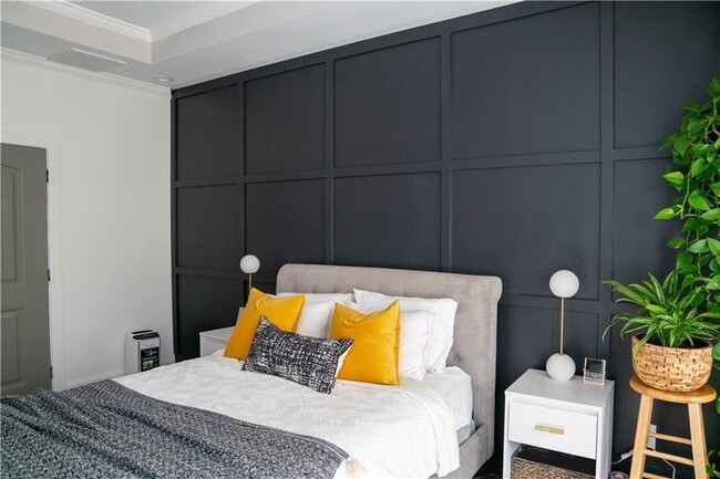 Building Photo - 1580 Pineview Terrace SW