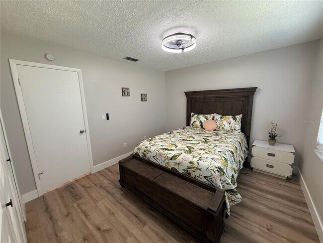 Building Photo - 9831 87th St N