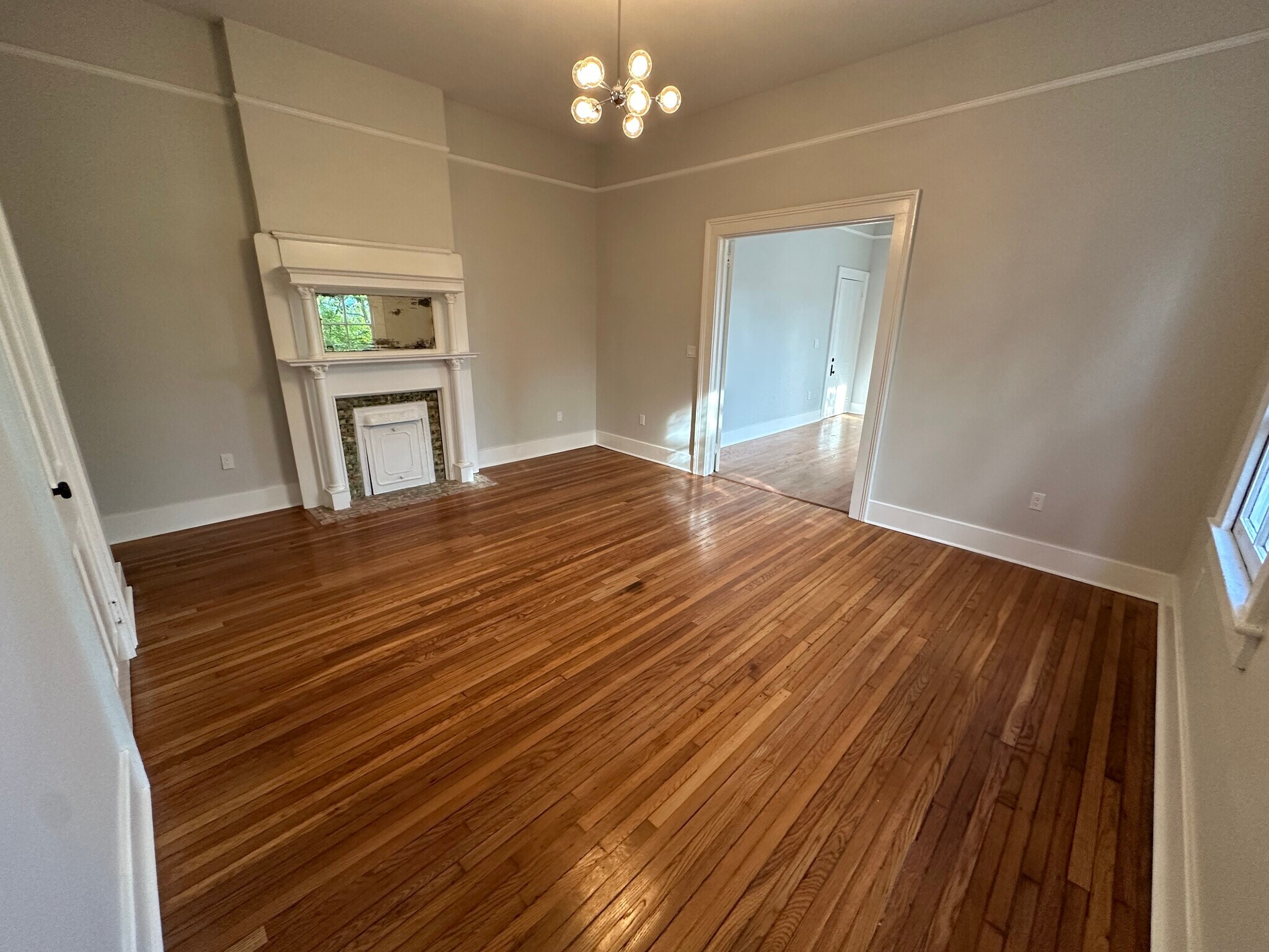 Dining Room - 5520 Loyola Ave