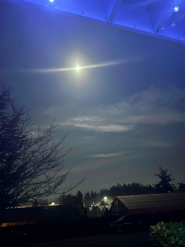 Building Photo - 651 NE Ellis Way