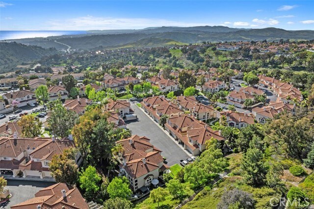 Building Photo - 1013 Via Presa