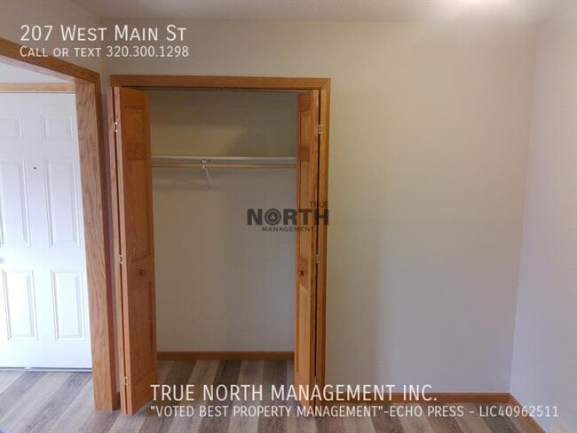 Building Photo - 207 W Main St