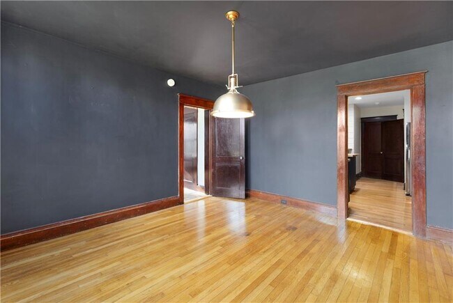 Building Photo - 31 Cranston Ave