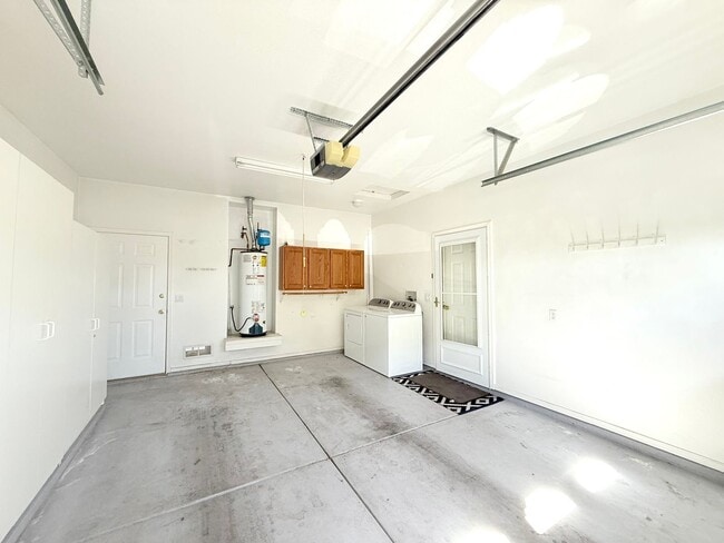 Building Photo - LOVELY HOME IN 55+ COMMUNITY IN PRESCOTT V...