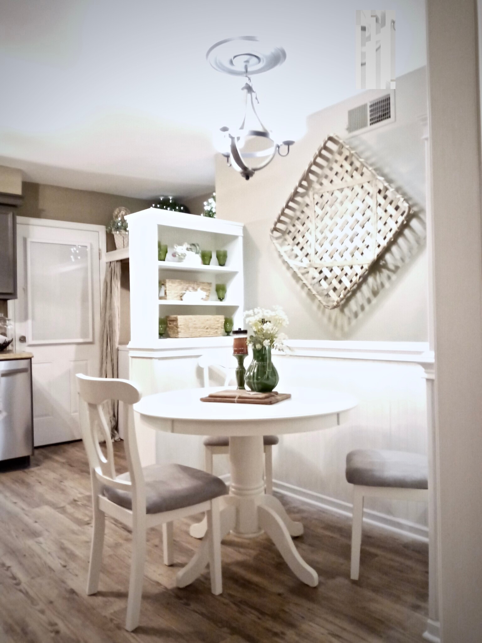 Eat-In Kitchen with built-in shelving/baskets. Chair rail with beadboard. - 2314 Cooper Ter