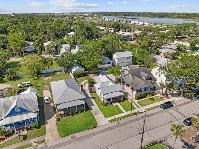 Building Photo - 23 Old Mission Ave