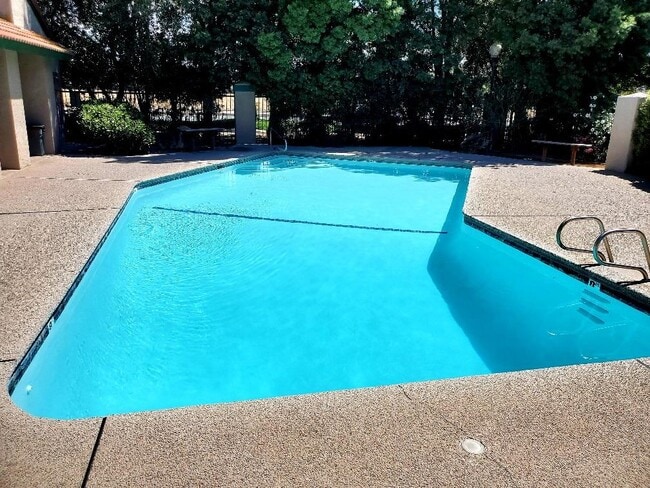 Building Photo - 5965 E Shields Ave