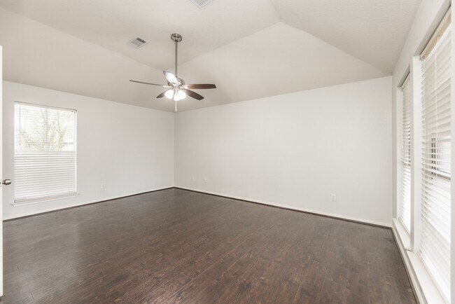 Building Photo - 21403 Hadrian Dr