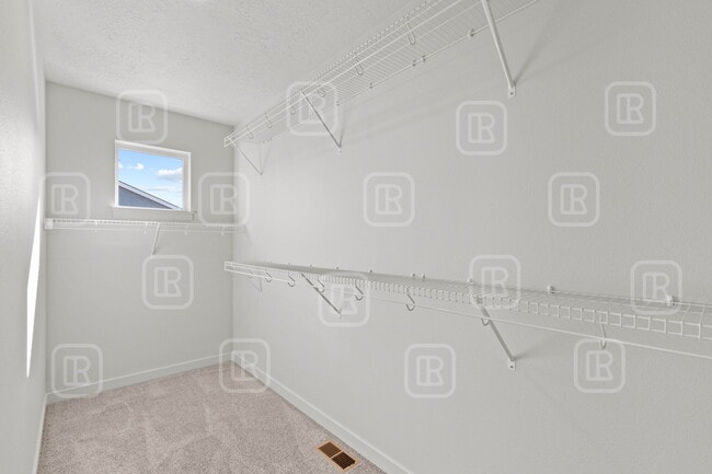 Building Photo - 214 S Woodlawn Rd