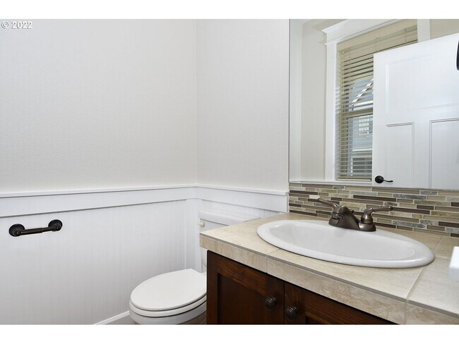Building Photo - 11048 SW Legacy Oak Way