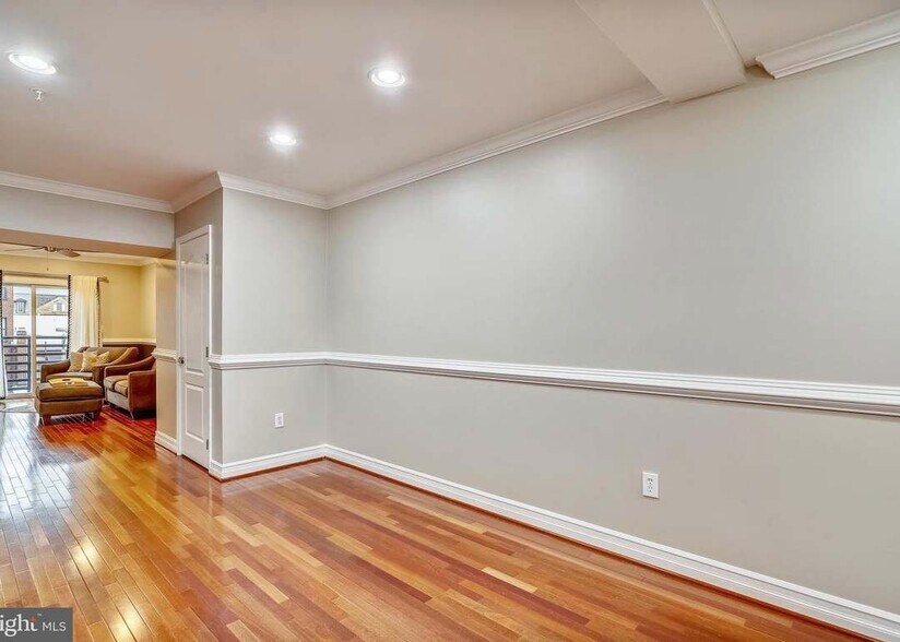 Building Photo - 1321 Euclid St NW
