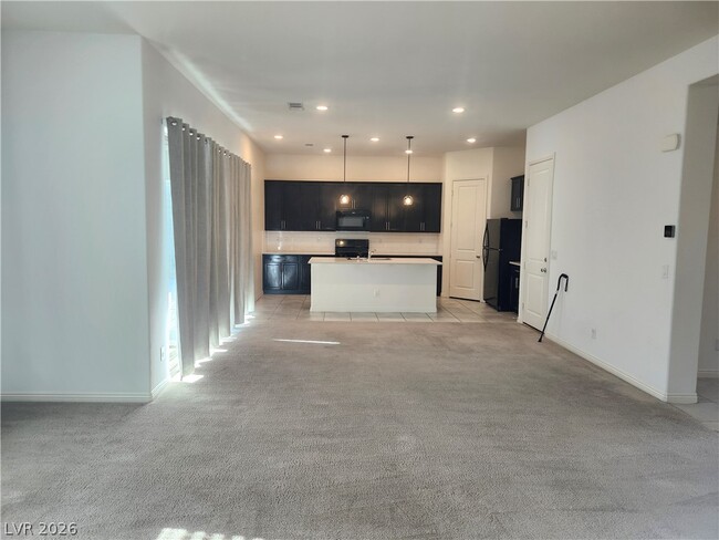 Building Photo - 853 Haven Oaks Pl