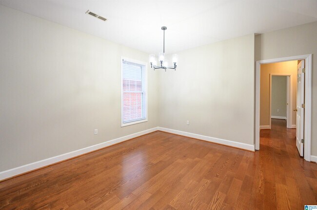 Building Photo - 1525 Jacobs Cir