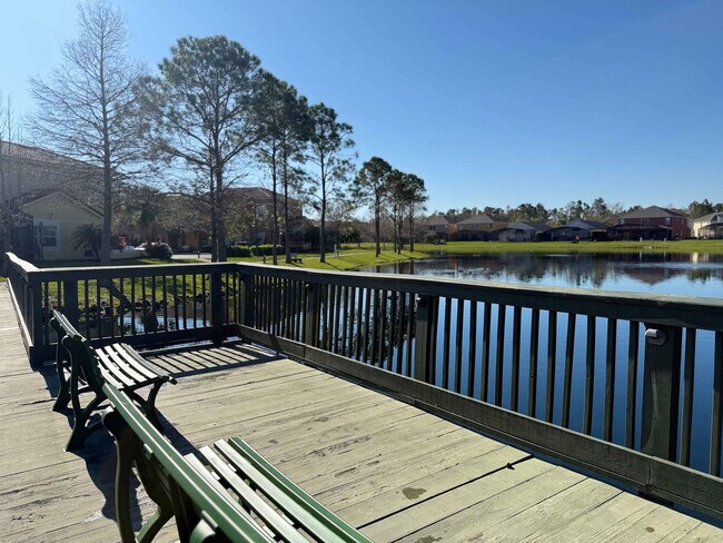 Building Photo - 4735 Vero Beach Pl