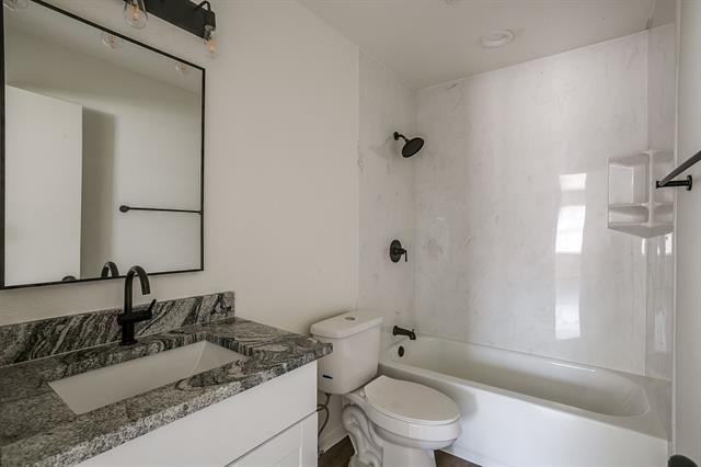 Building Photo - 311 Tanny St