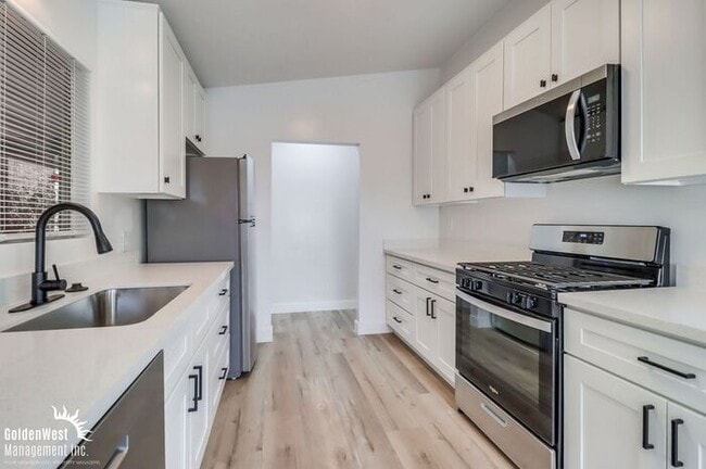 Building Photo - Charming 3Bdm 2Ba Home in Spring Valley!