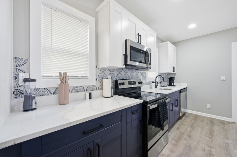 Building Photo - 1114 Oakland Dr SW