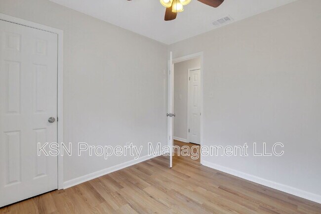 Building Photo - 208 Tech Dr