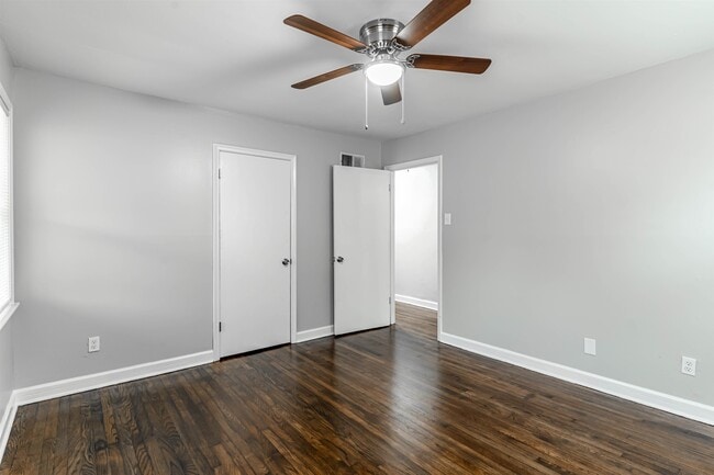 Building Photo - 345 S White Station Rd