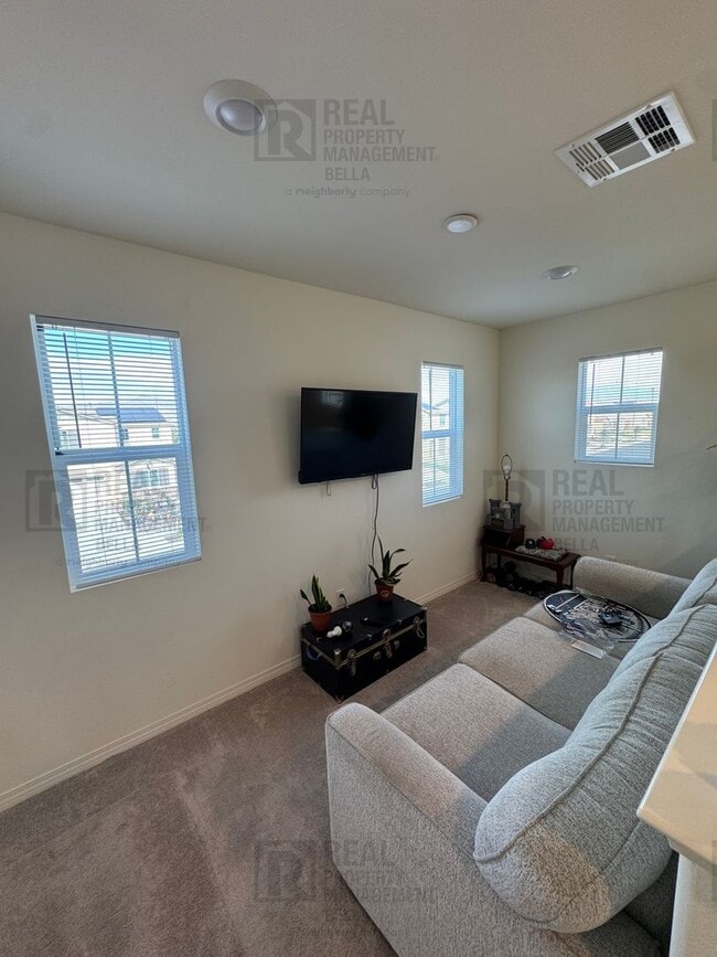 Building Photo - Spacious Corner Lot Home in Desirable Winchester Community – 3 Bed + Office + Large Backyard!