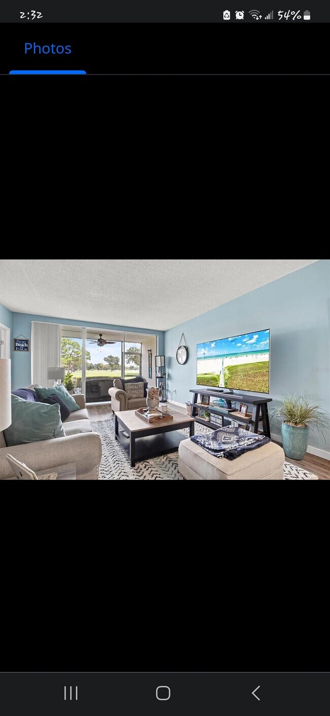 Building Photo - 7461 W Country Club Dr N