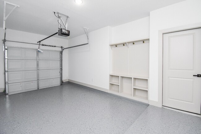 Building Photo - 7973 Joy St