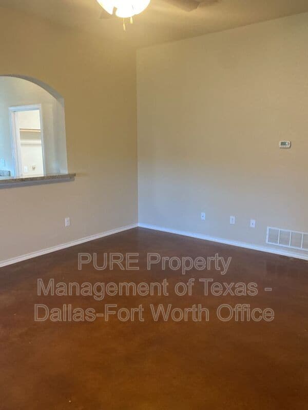 Building Photo - 7320 Mistletoe Trail