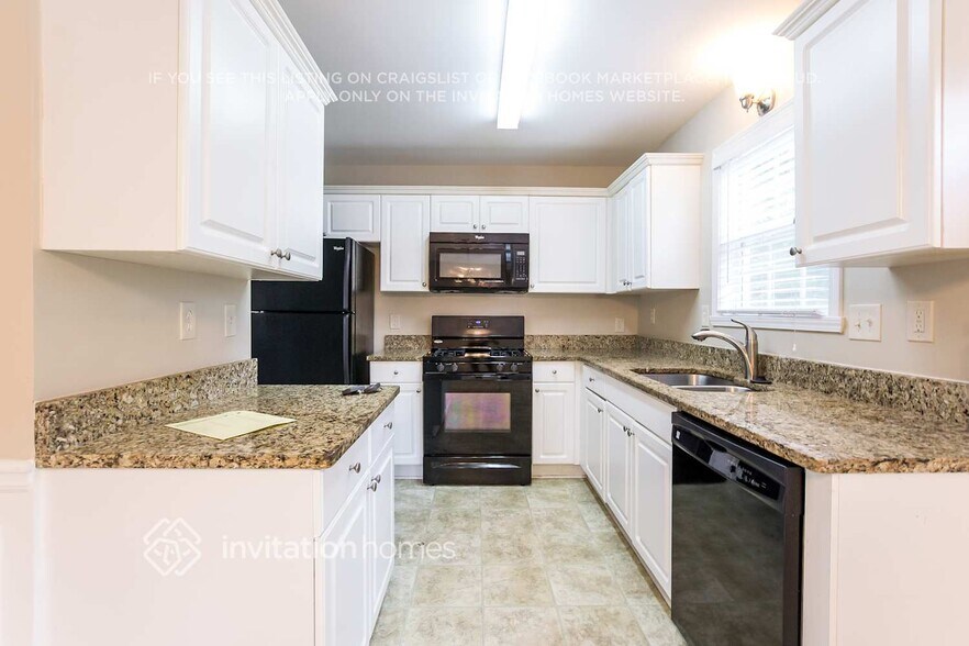 Building Photo - 556 Ivey Way SE