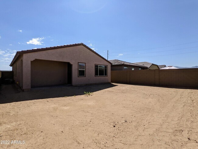 Building Photo - 16846 W Las Palmaritas Dr