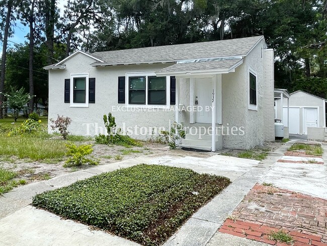 Primary Photo - 1932 Jones St