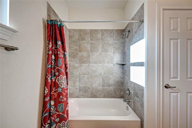 Building Photo - Cedar Park home in the Hill Country