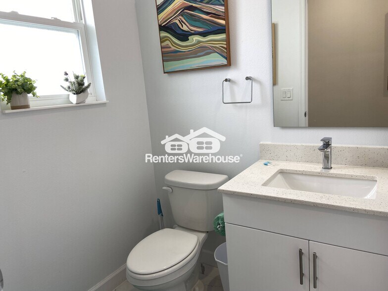 Building Photo - 620 Trikomo Dr