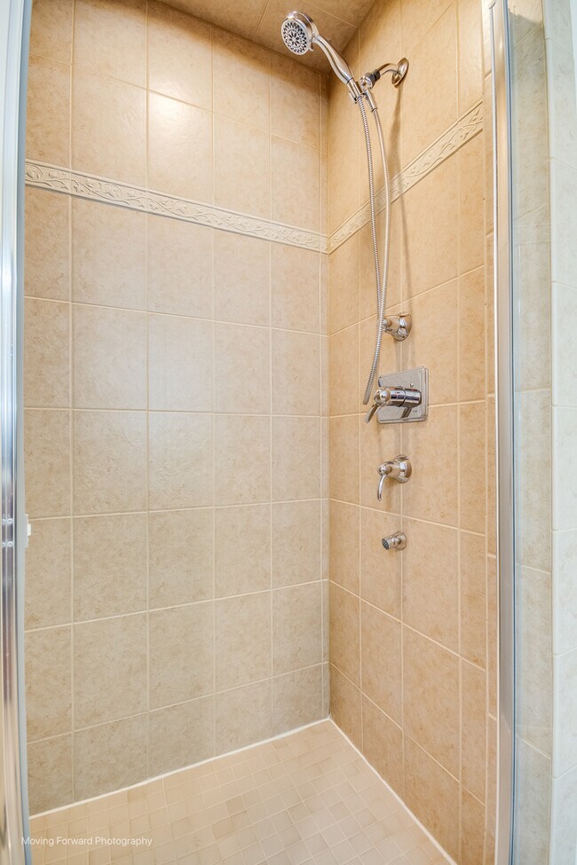 Building Photo - 2023 Alta Vista Ct