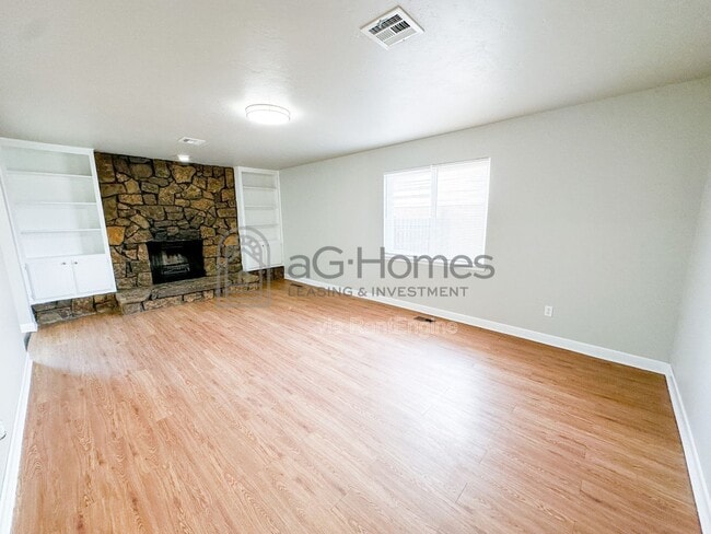 Building Photo - 730 Arlington Dr