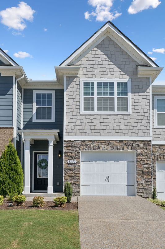 Building Photo - 4252 Grapevine Loop