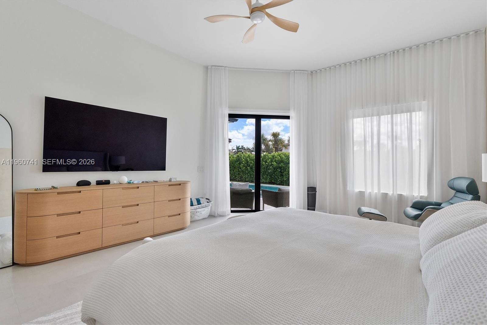 Building Photo - 3502 Ashwood Cir N