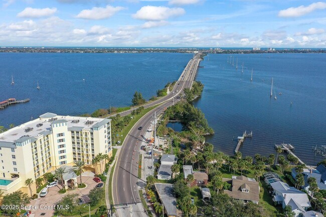 Building Photo - 2700 N Hwy A1A