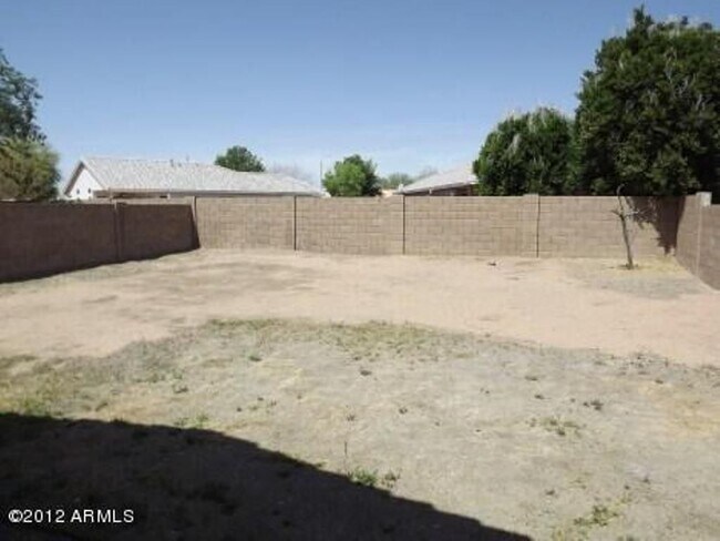 Building Photo - 9328 W Monroe St