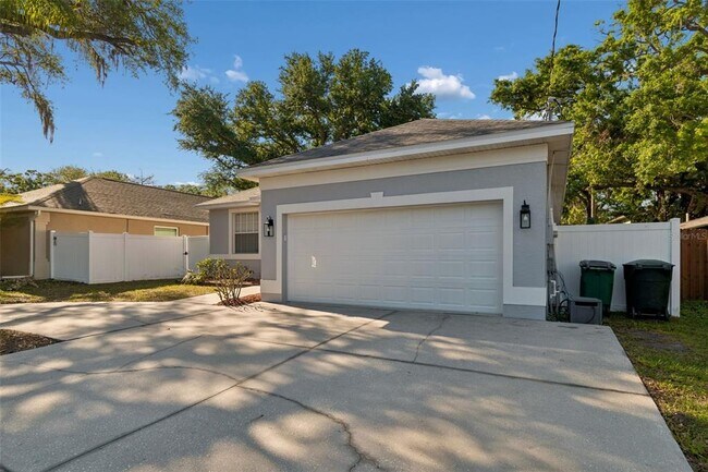 Building Photo - 1208 DR Martin Luther King JR Street North