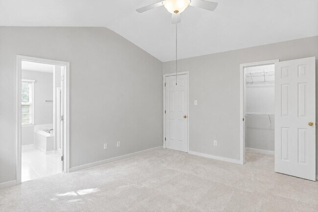 Building Photo - 10813 Kittery Pl
