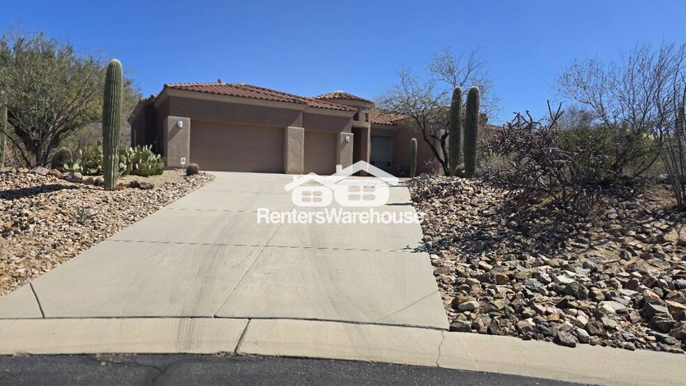 Building Photo - 13968 N Dog Leg Ln